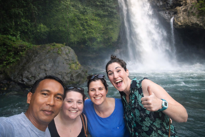 bali private driver tegenungan waterfall